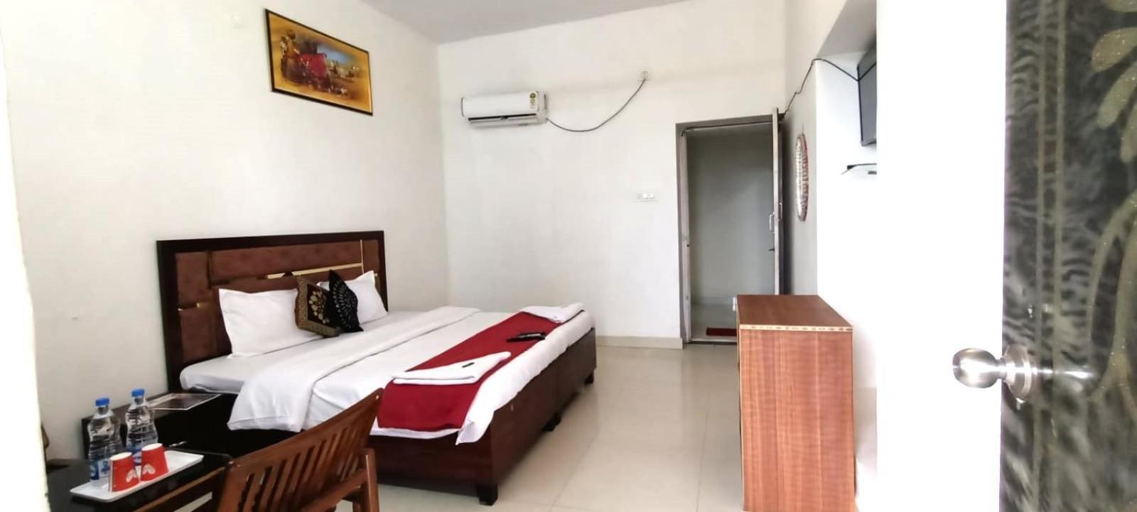 Zora Park Hotel Visakhapatnam Buitenkant foto