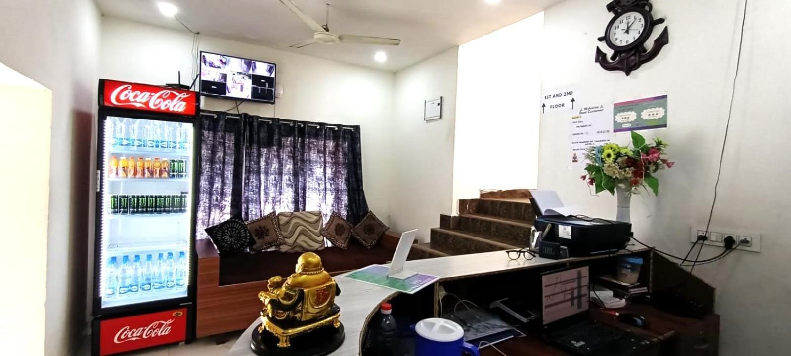 Zora Park Hotel Visakhapatnam Buitenkant foto