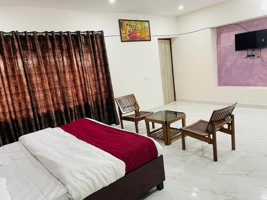 Zora Park Hotel Visakhapatnam Buitenkant foto